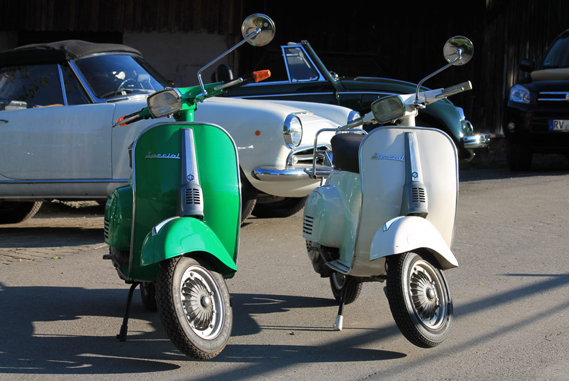 Komplettaufbau von italienischen Vespas